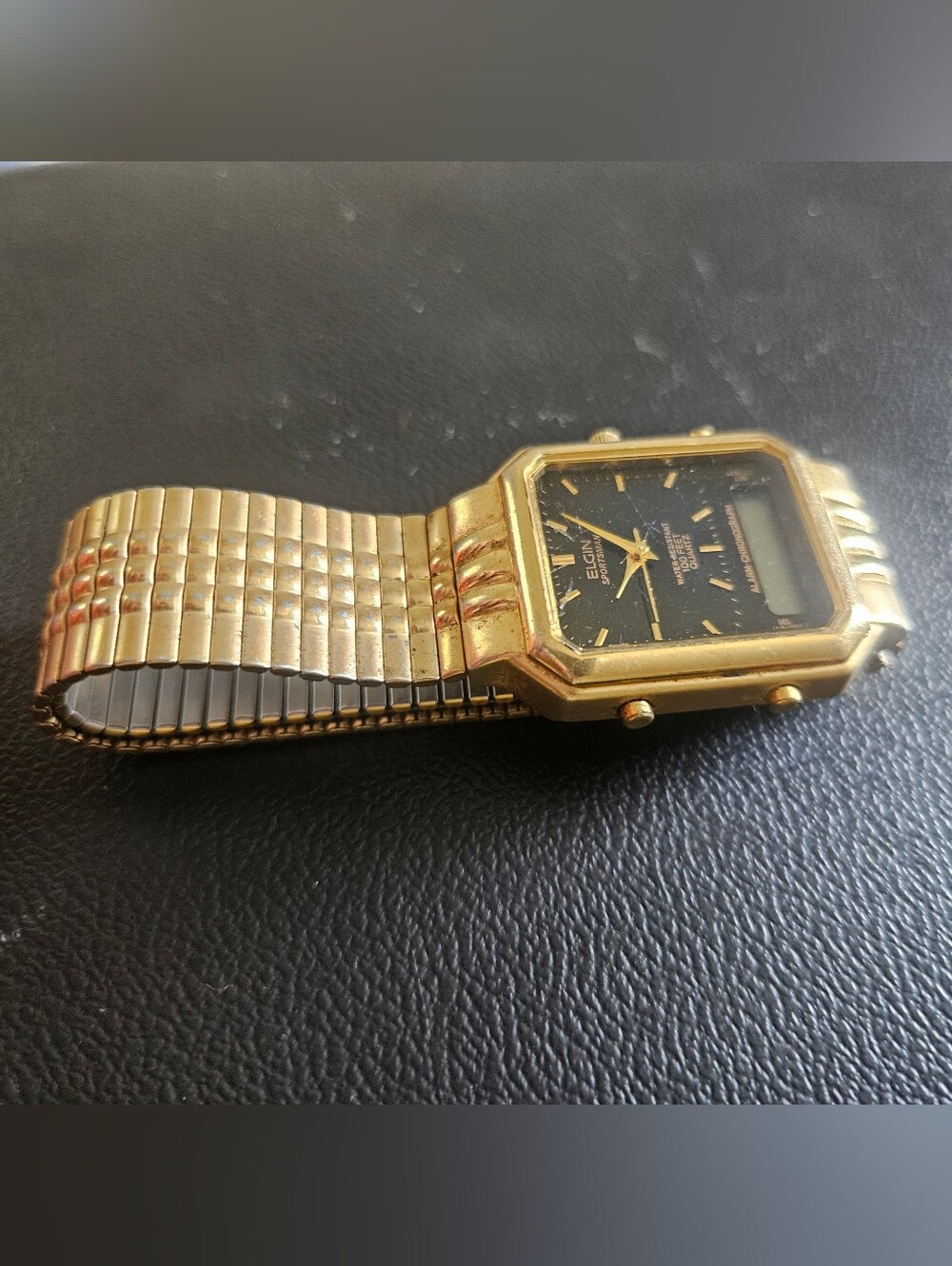 Elgin water resistant 100ft quartz Men's Gold-Tone Dress Watch with Black Dial